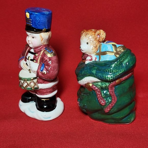 OCI Santa Sack Toy Bag & Drummer Boy Salt & Pepper Shaker Set - Picture 7 of 12